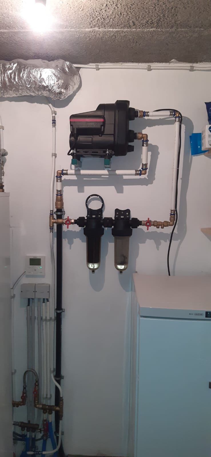 Surpresseur Grundfos + double pré-filtre